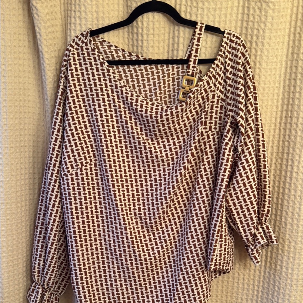 SHEIN Brown and White Geometric Blouse